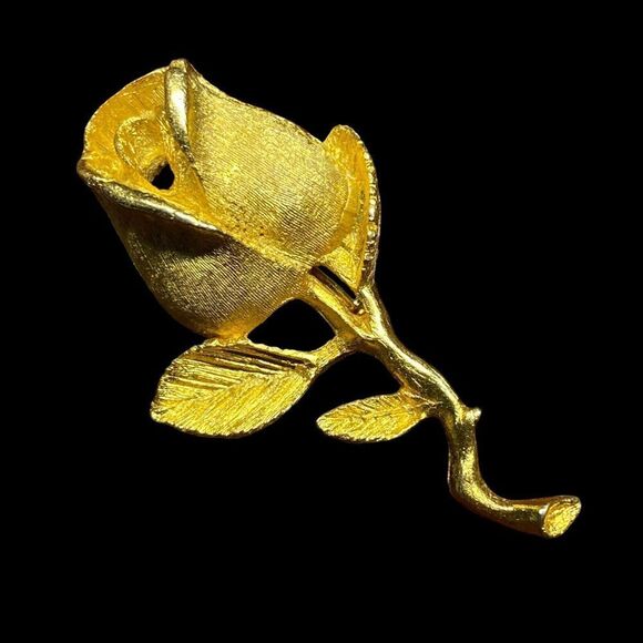 Vintage Dubary Fifth Ave Brooch Pin Floral Rose Goldtone DFA - Picture 1 of 3